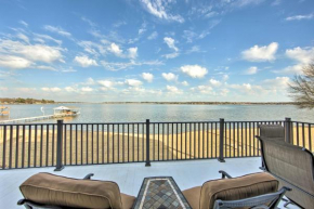 Upscale Lakefront Getaway with Luxe Amenities!